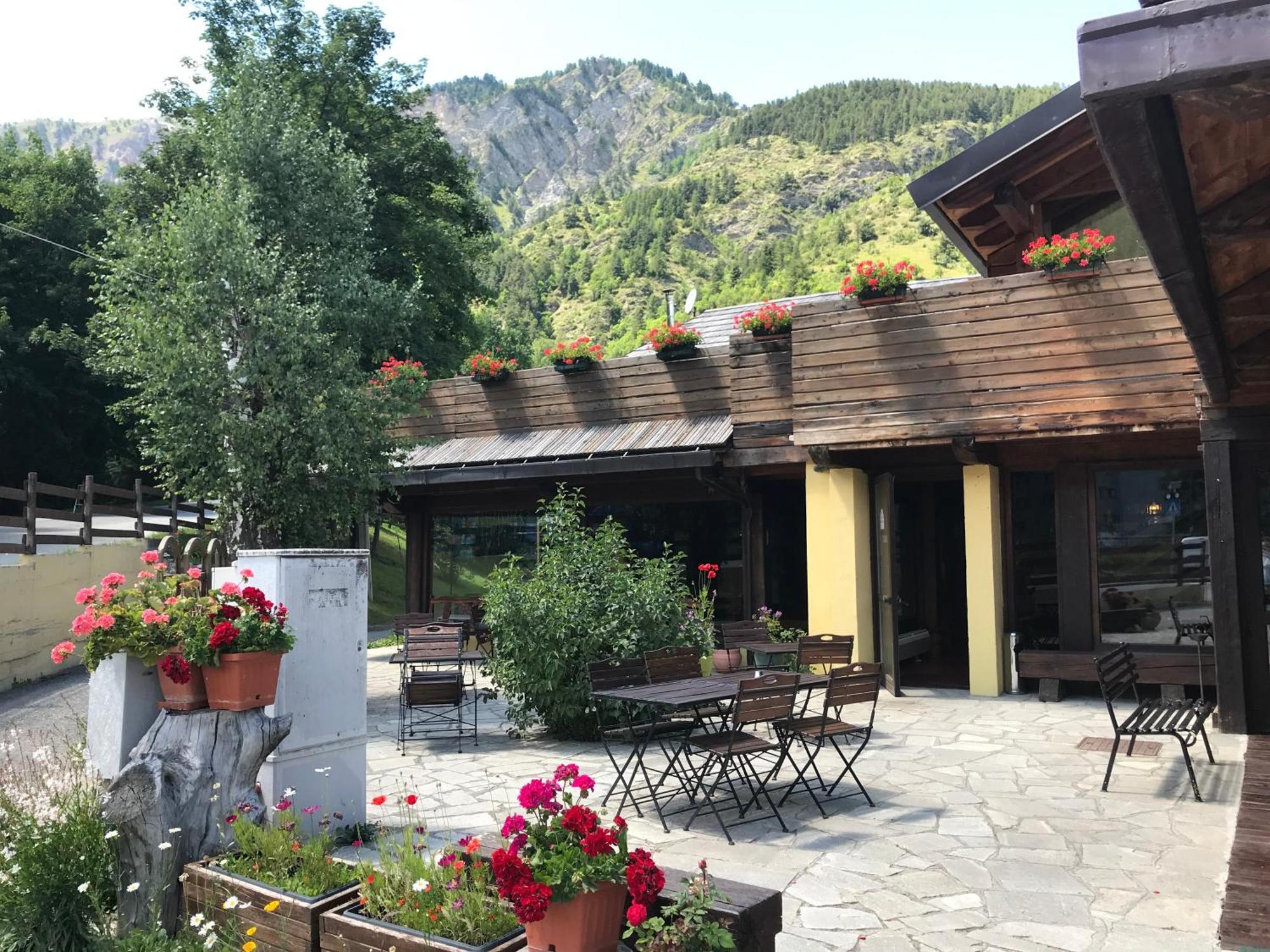 Hotel Ca Fiore Бардонеккия Экстерьер фото