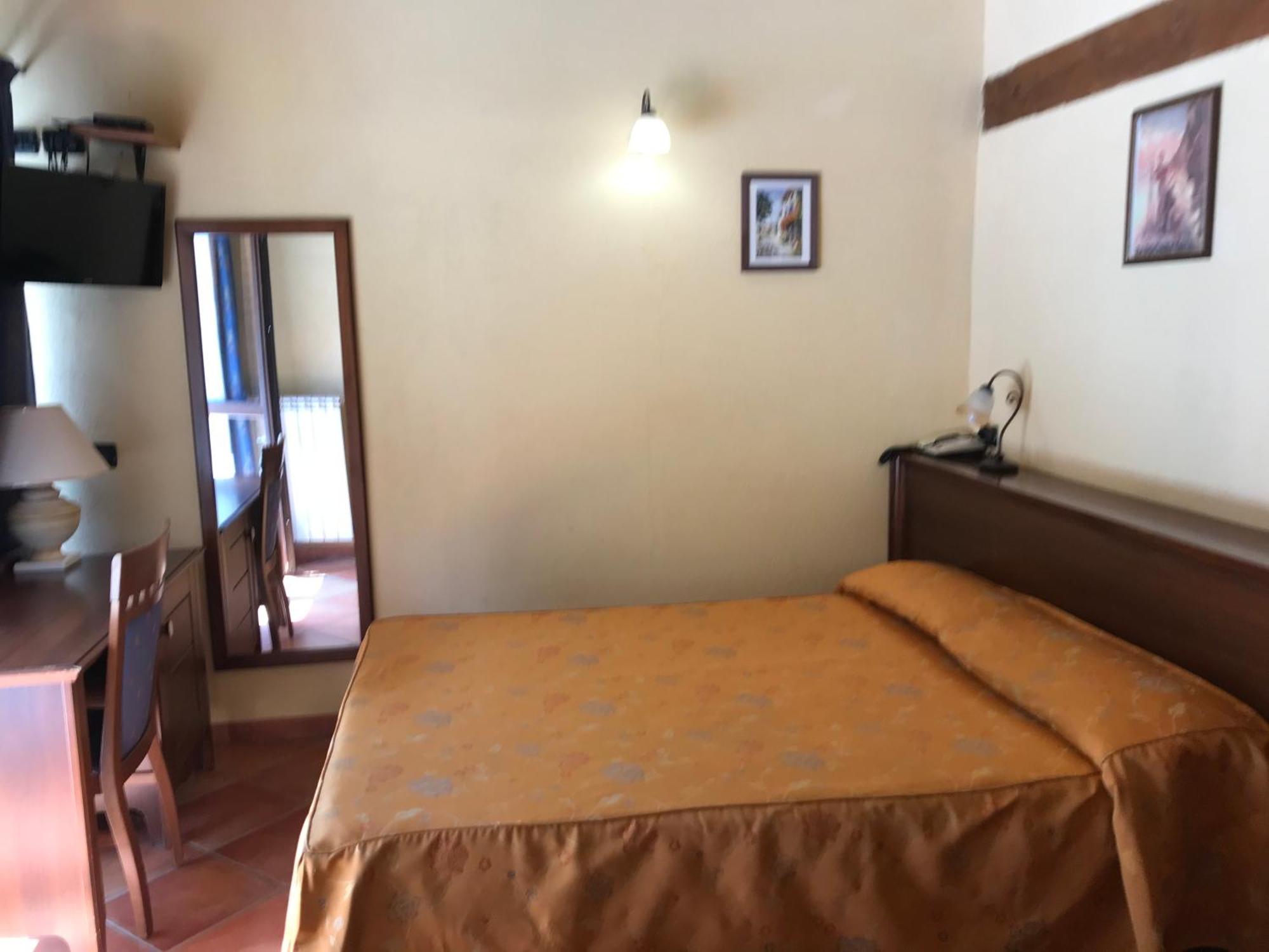 Hotel Ca Fiore Бардонеккия Экстерьер фото
