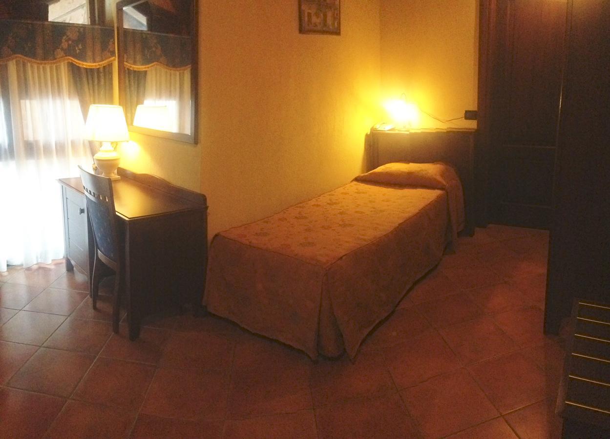 Hotel Ca Fiore Бардонеккия Экстерьер фото