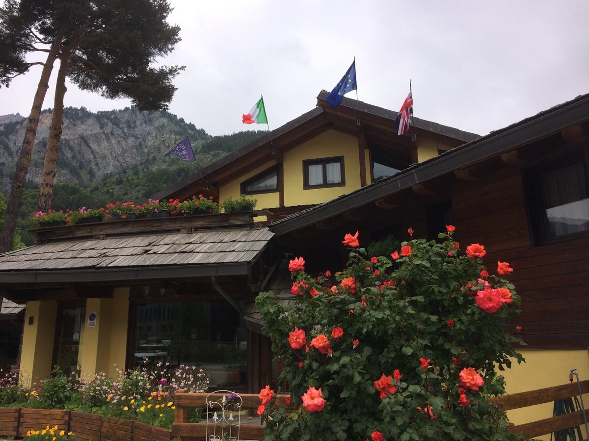 Hotel Ca Fiore Бардонеккия Экстерьер фото